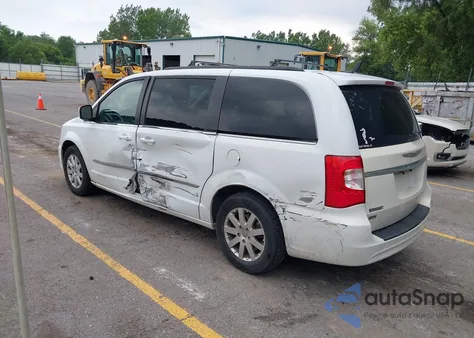 2016 Chrysler Town & Country Touring из США, поврежденный, VIN 2C4RC1BG9GR198754